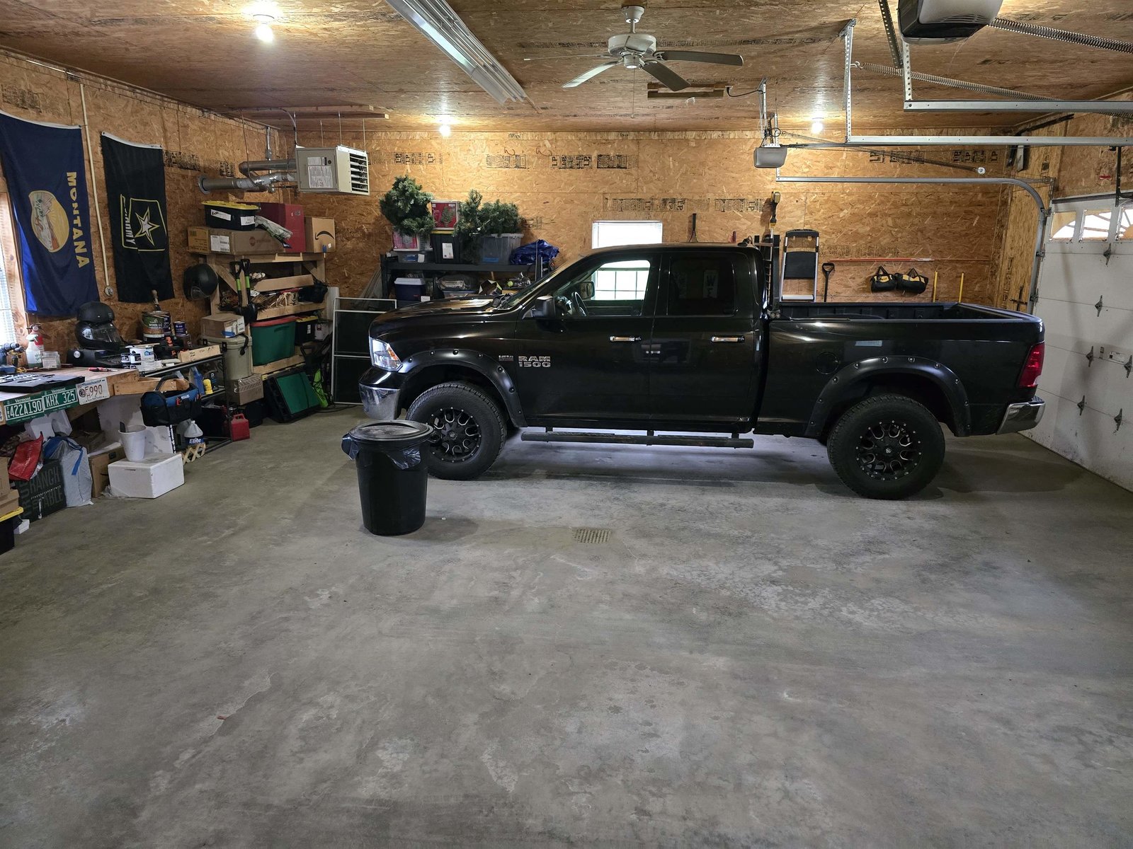 Huge 2 car garage