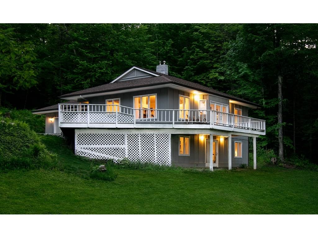 894 Moulton Lane