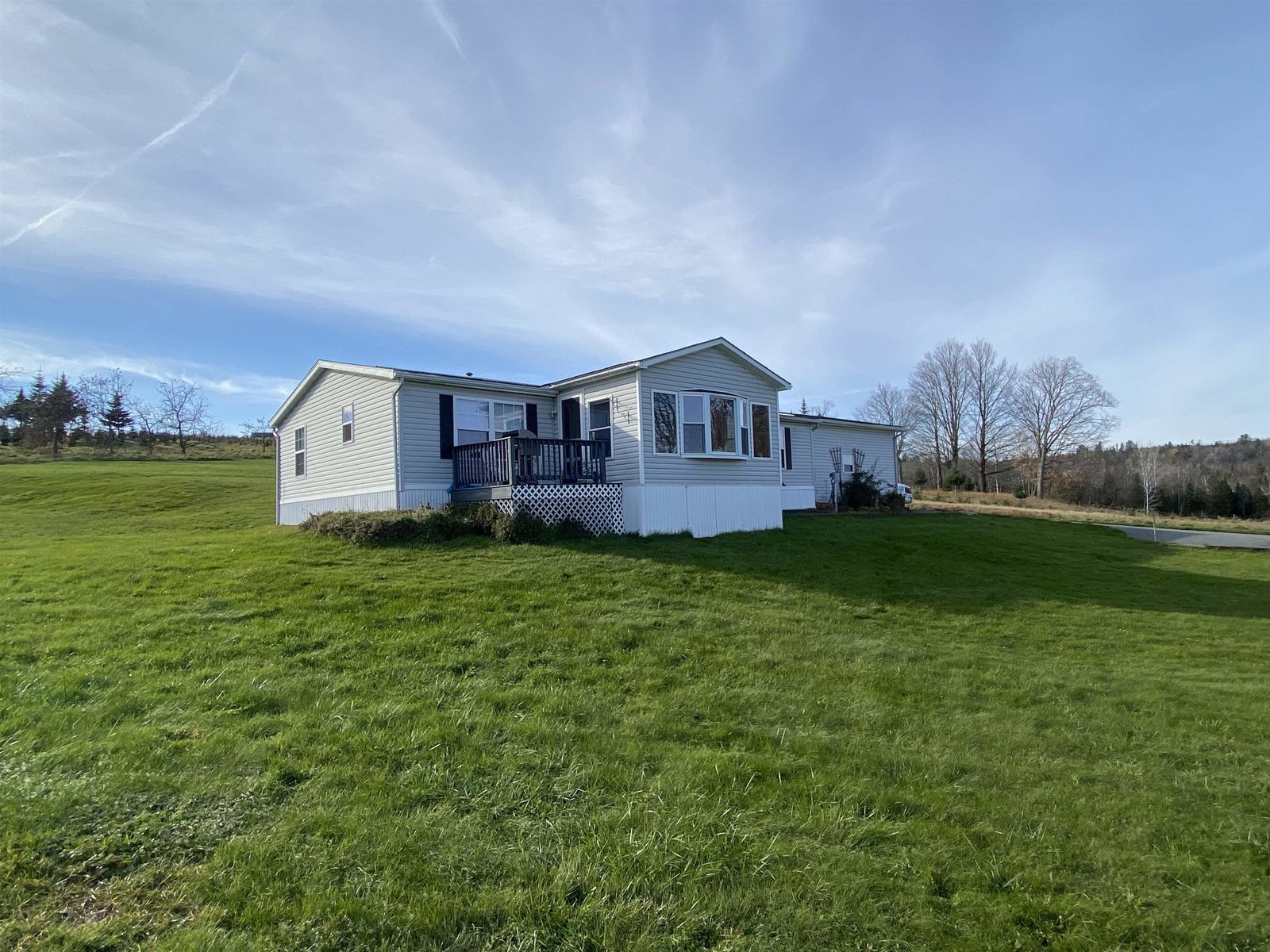 895 Leblanc Road, Barton