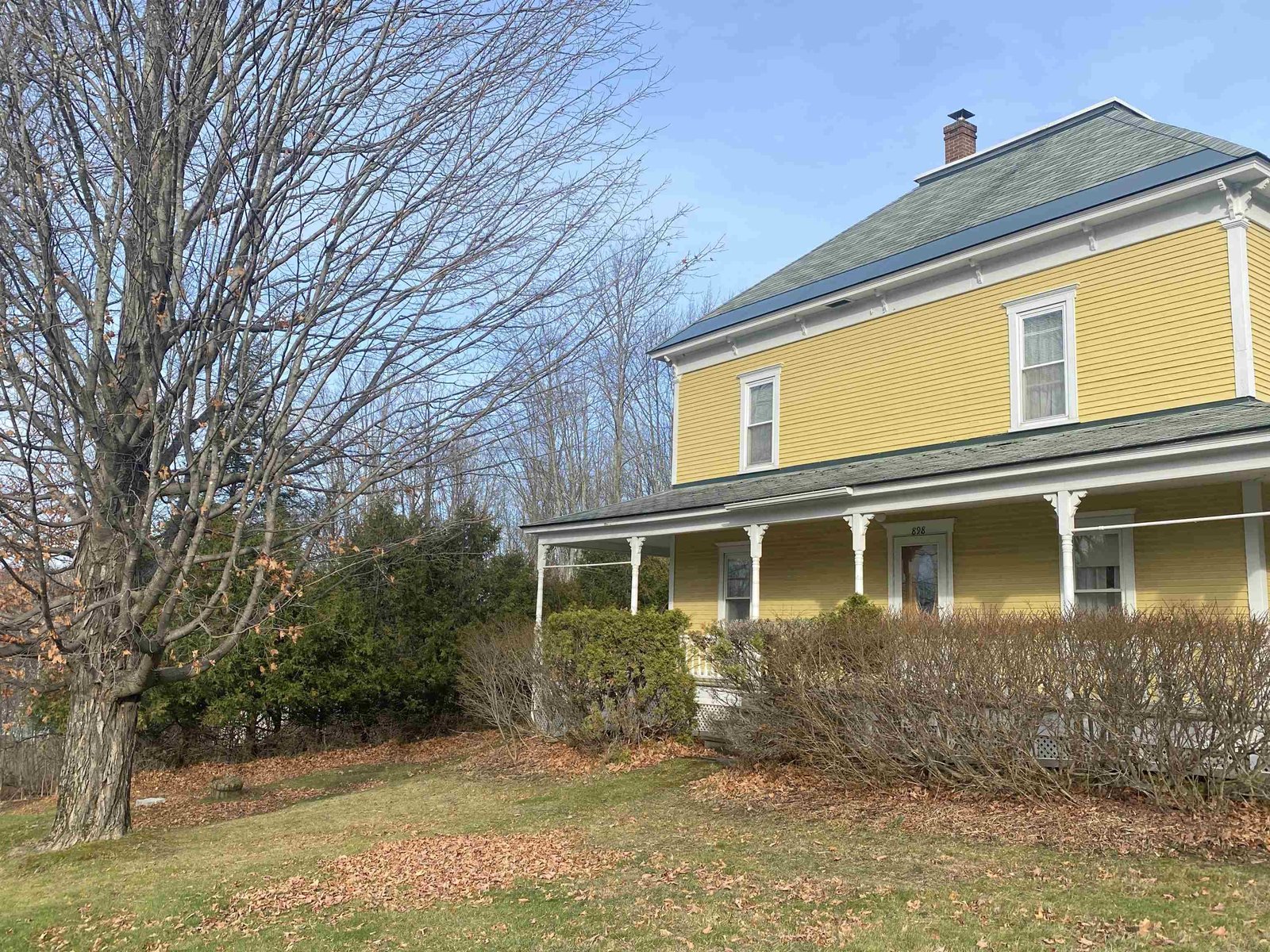 898 Drury Hill, Barre Town
