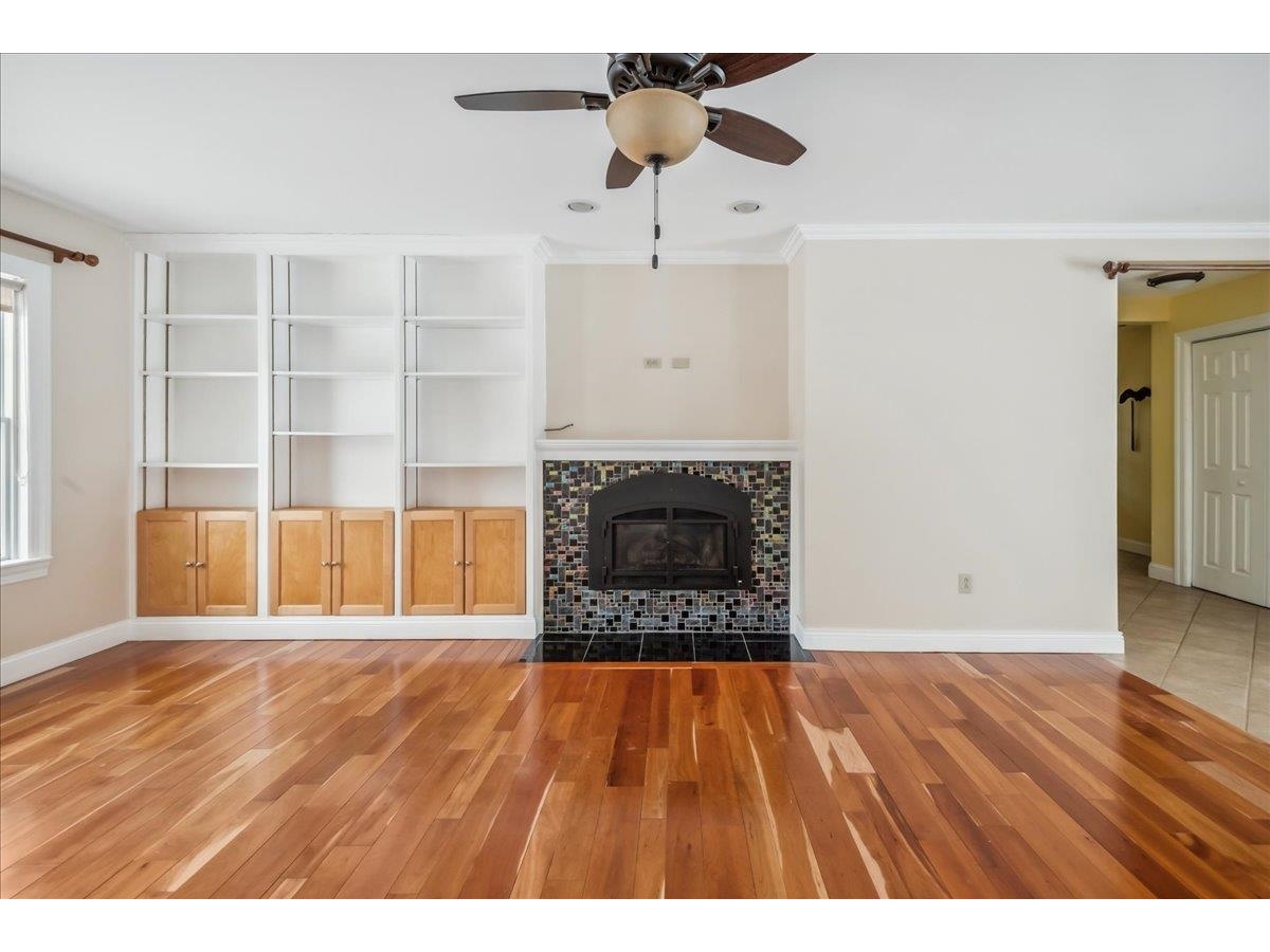 9 Adirondack Street