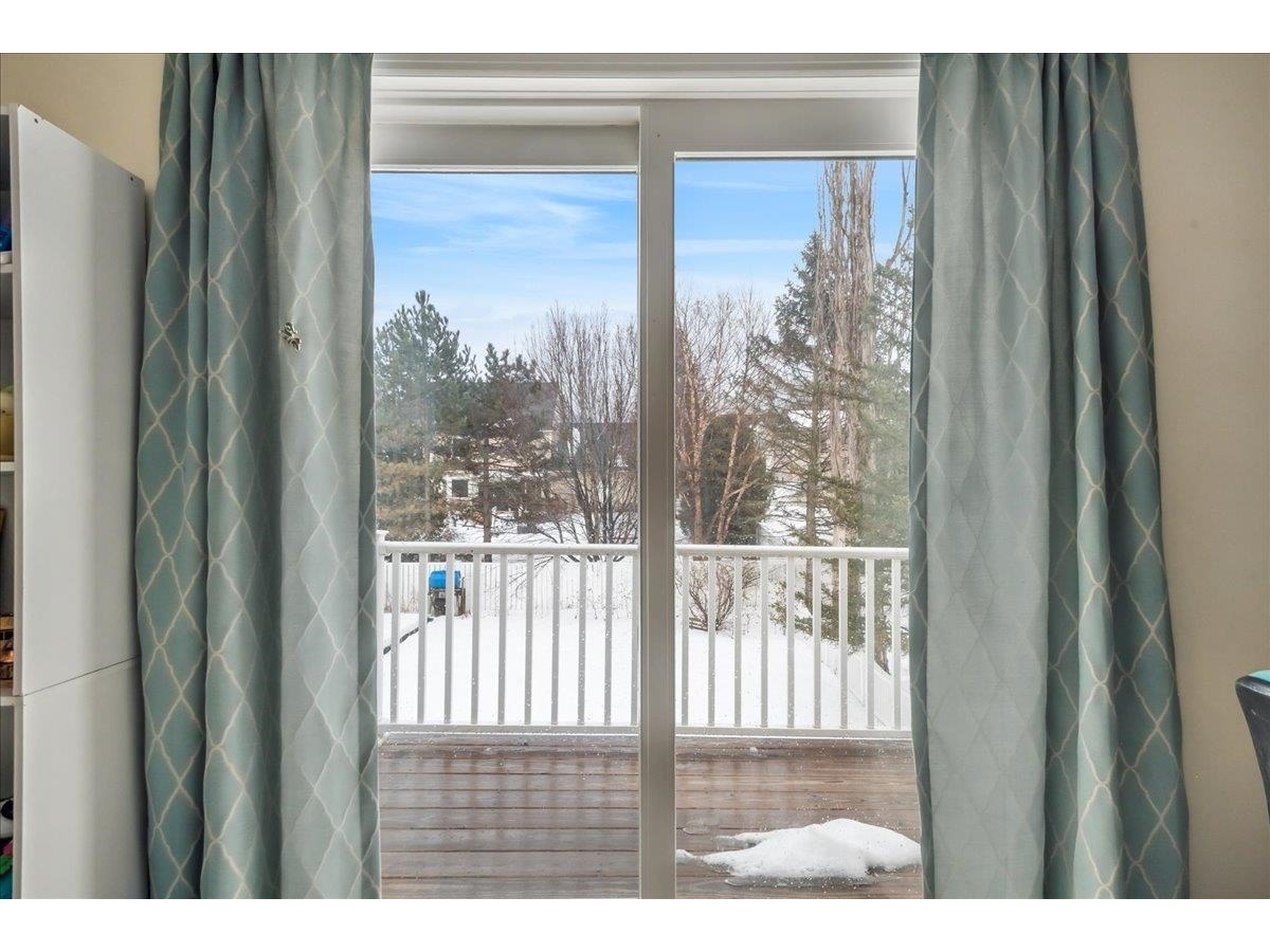 9 Adirondack Street