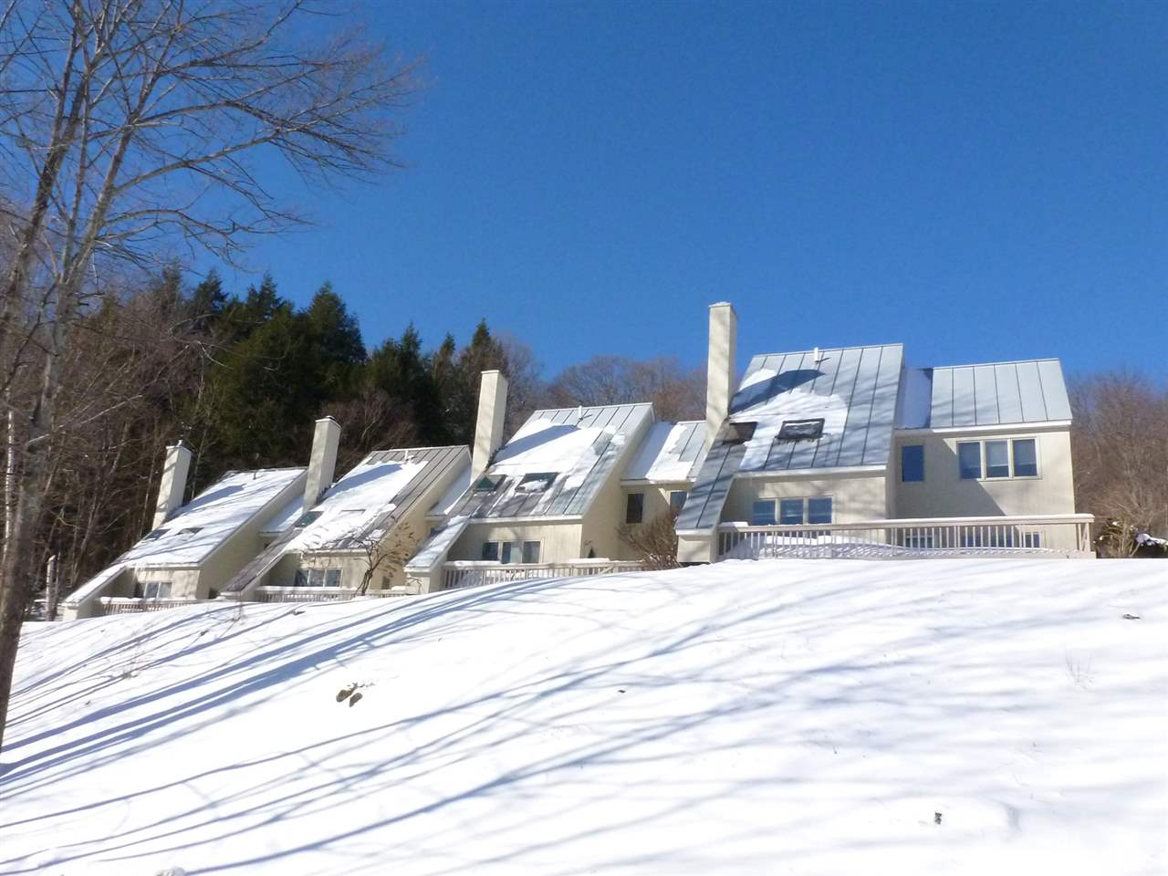 9 Briar Cliff, Unit 9