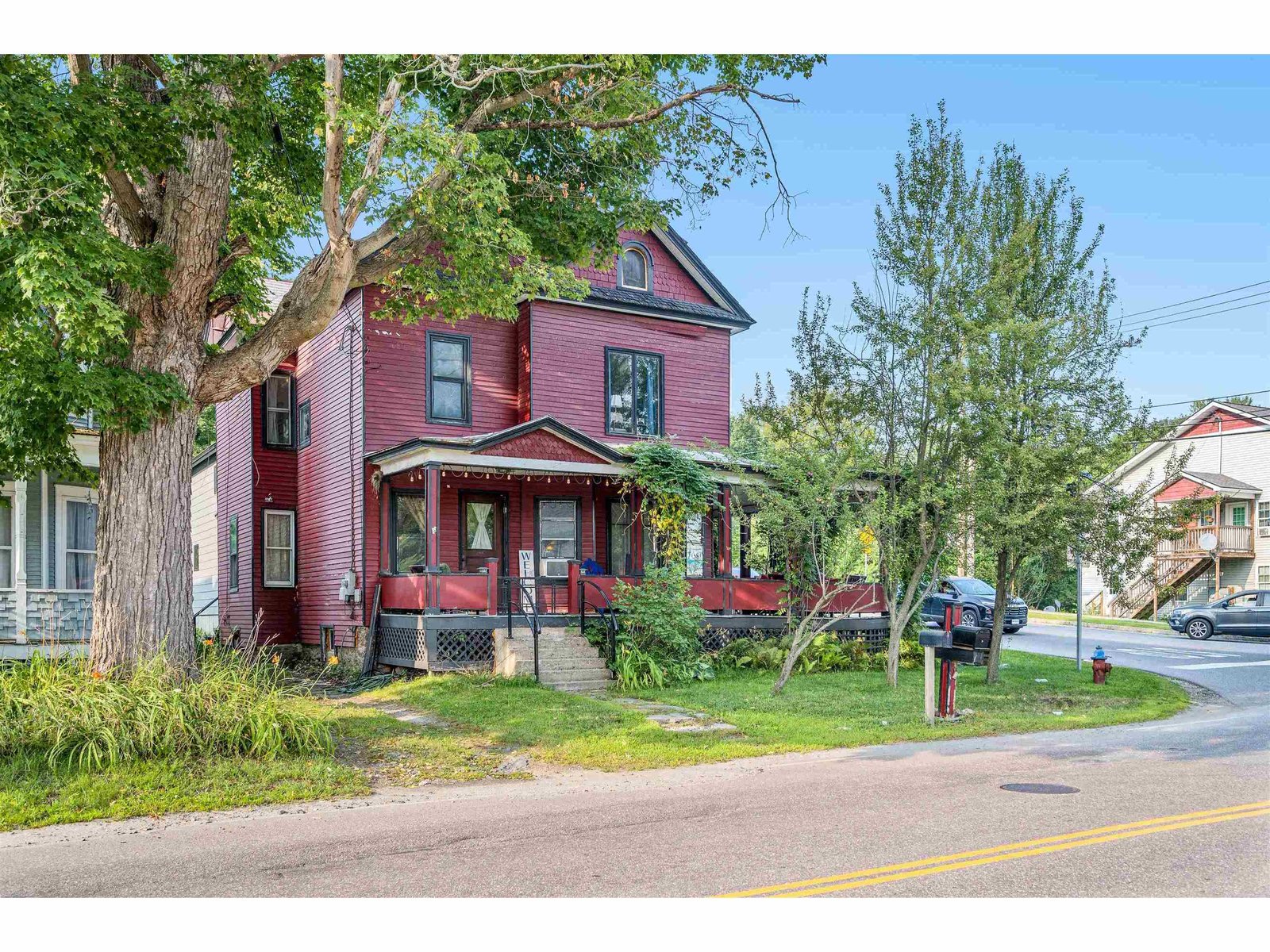 Beatiful Home with original woodwork