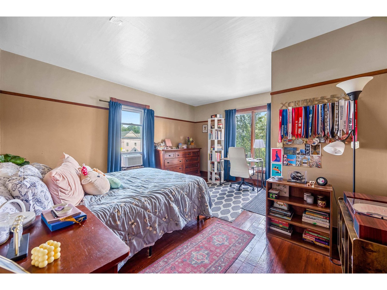 More of 3 BR