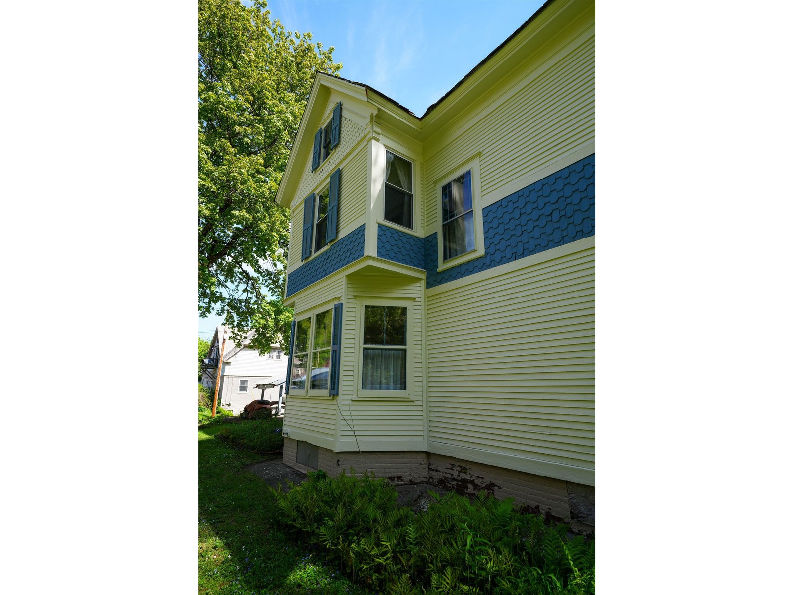 9 Burt Street