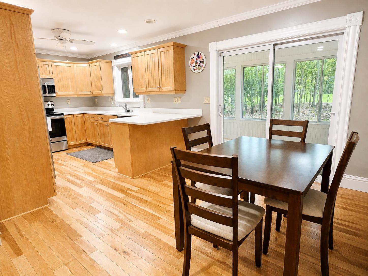 Kitchen Island & Dining Area