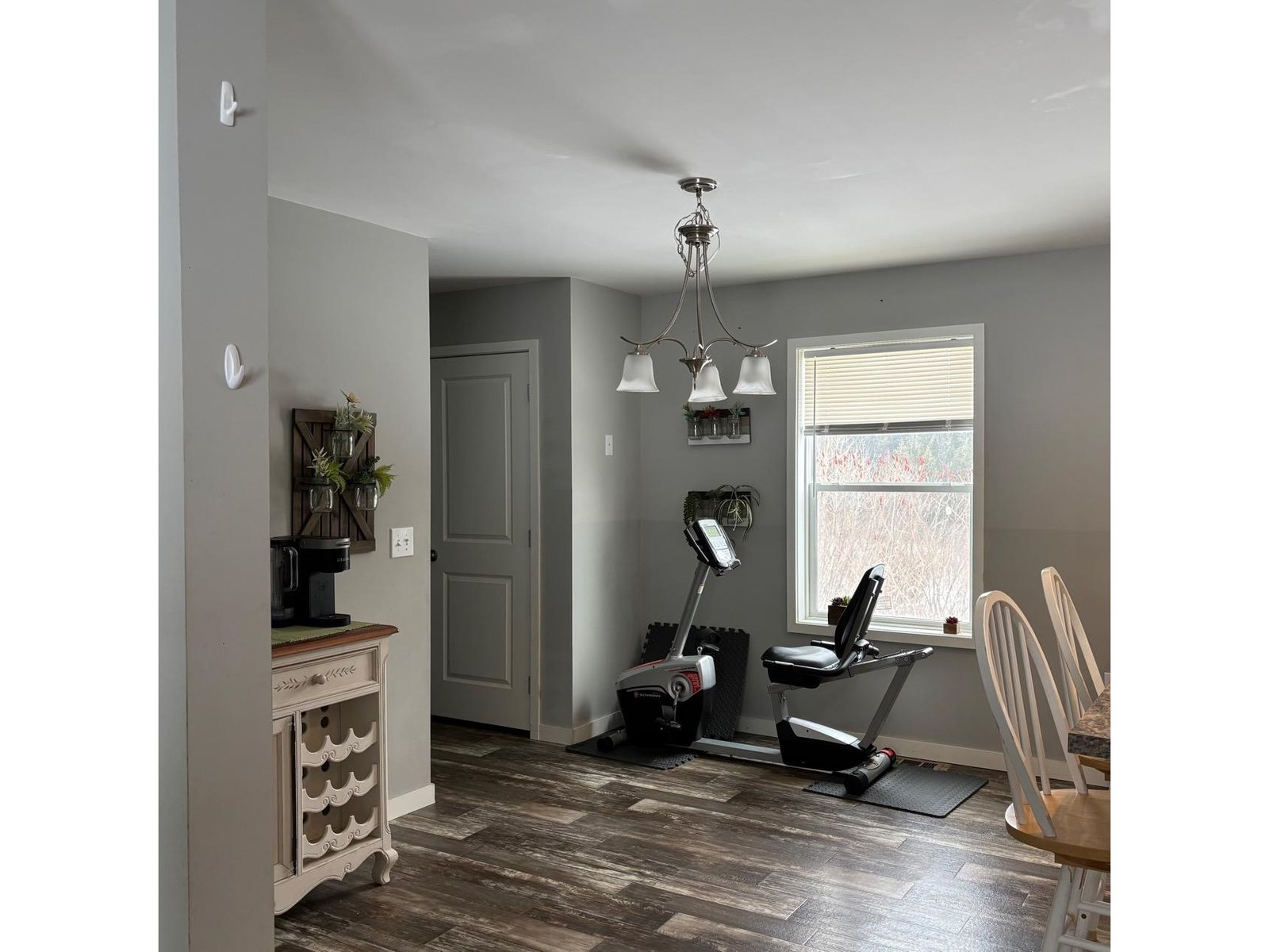 Dining Area - No Table