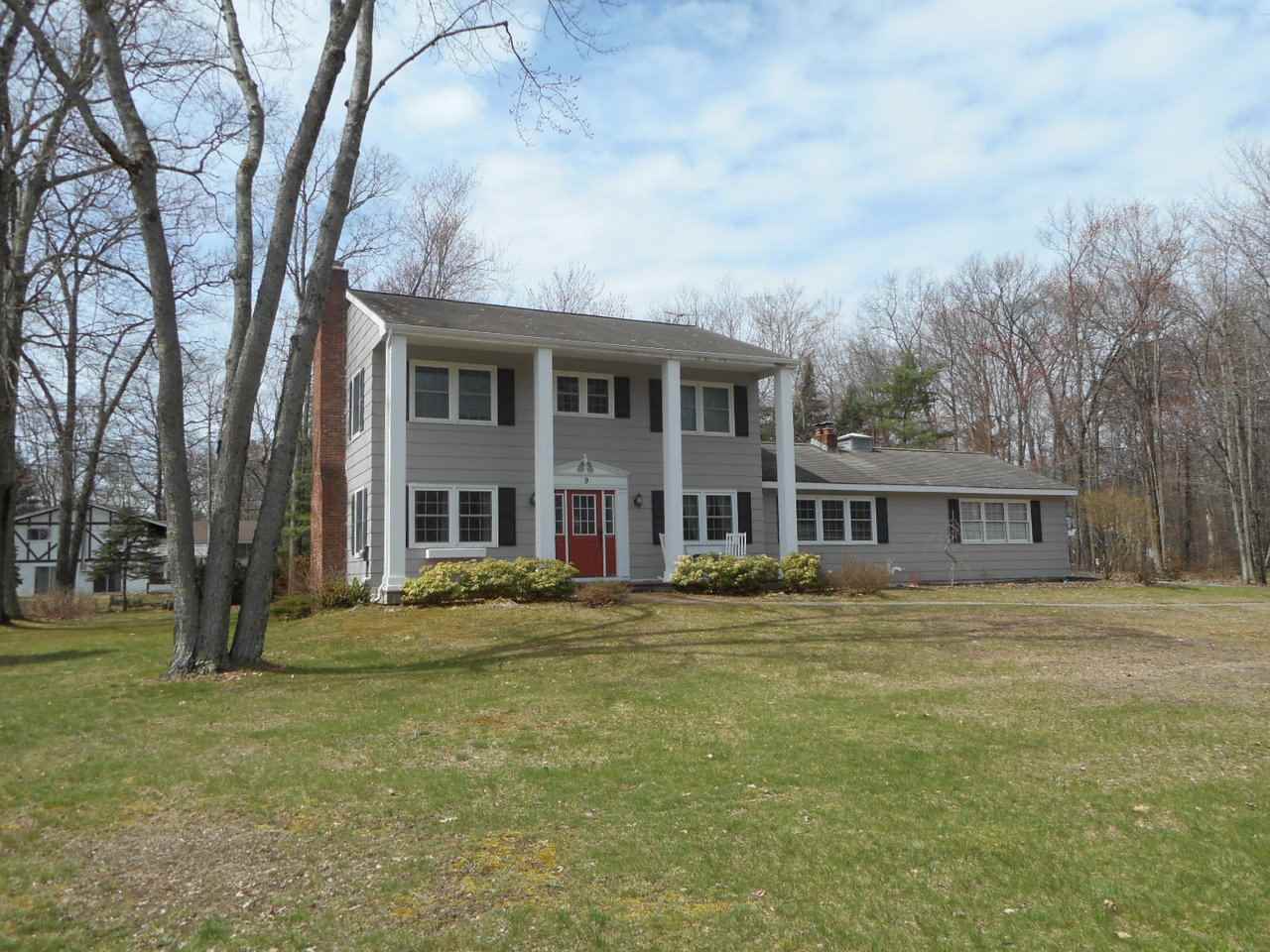 9 Forest Road