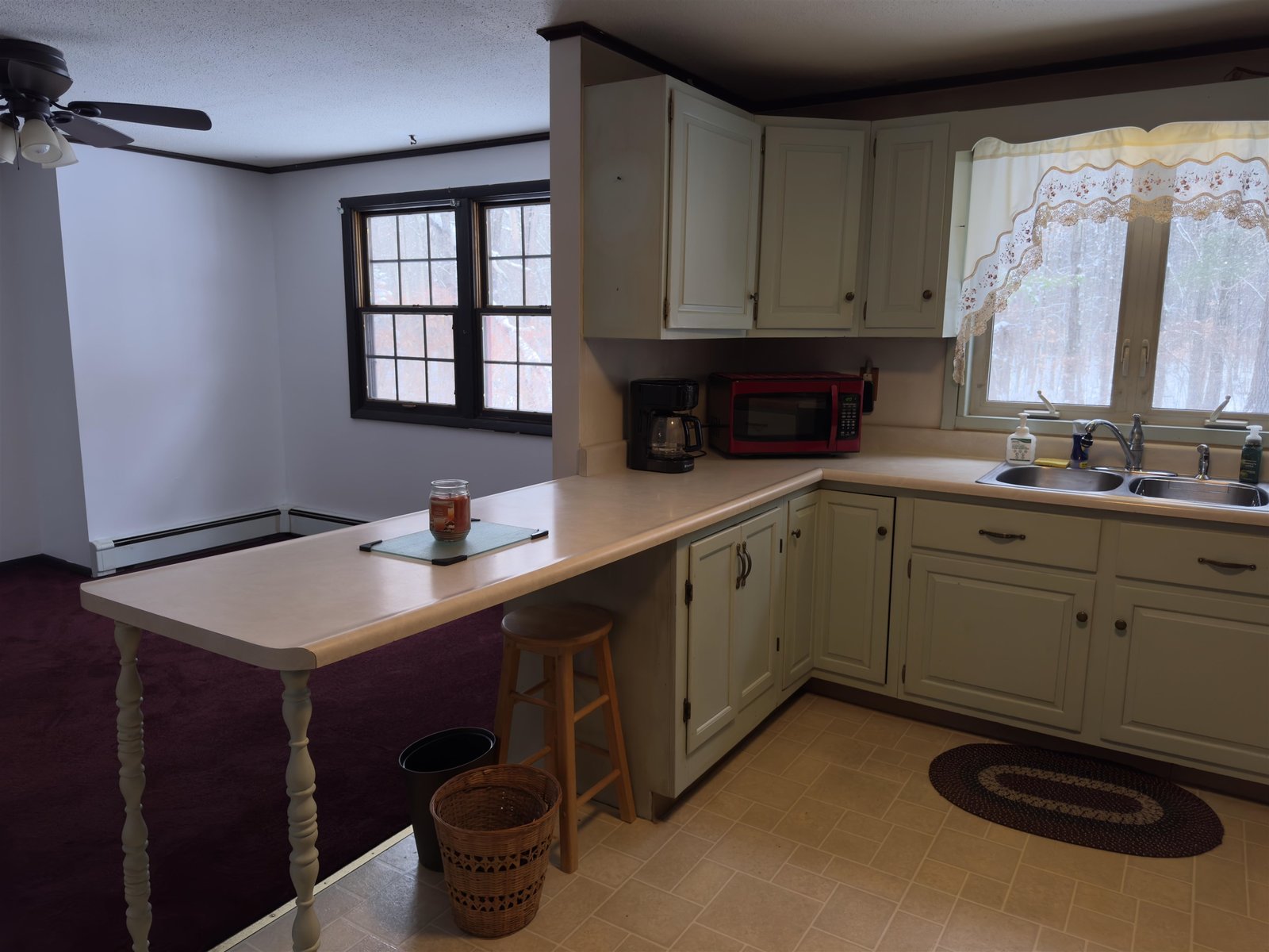 Dining Room & Kitchen