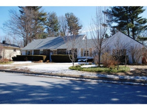 9 Green Dolphin Drive