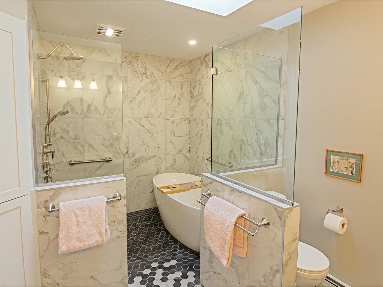 Luxurious 5-Piece Bath