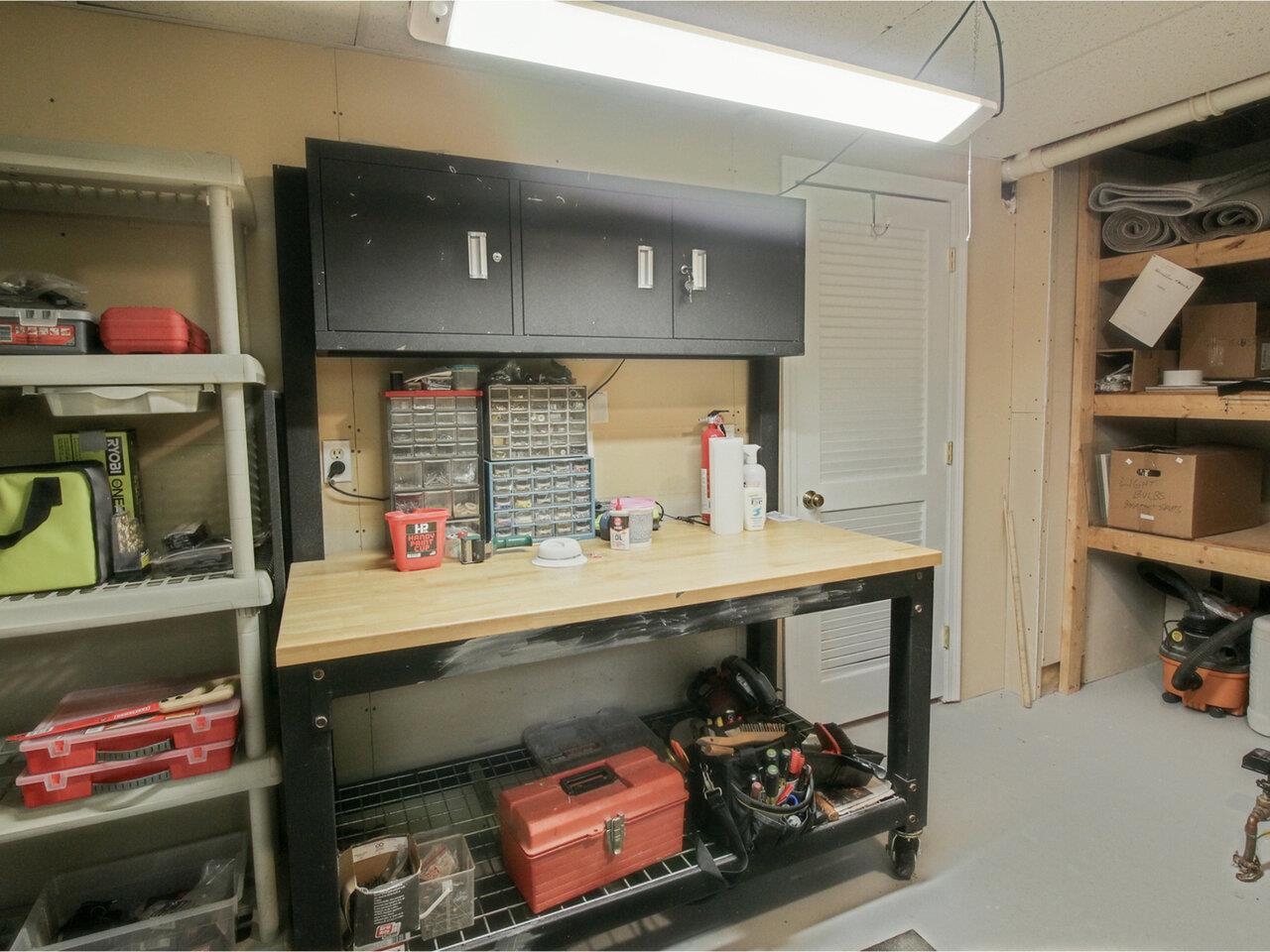 Workbench Stays