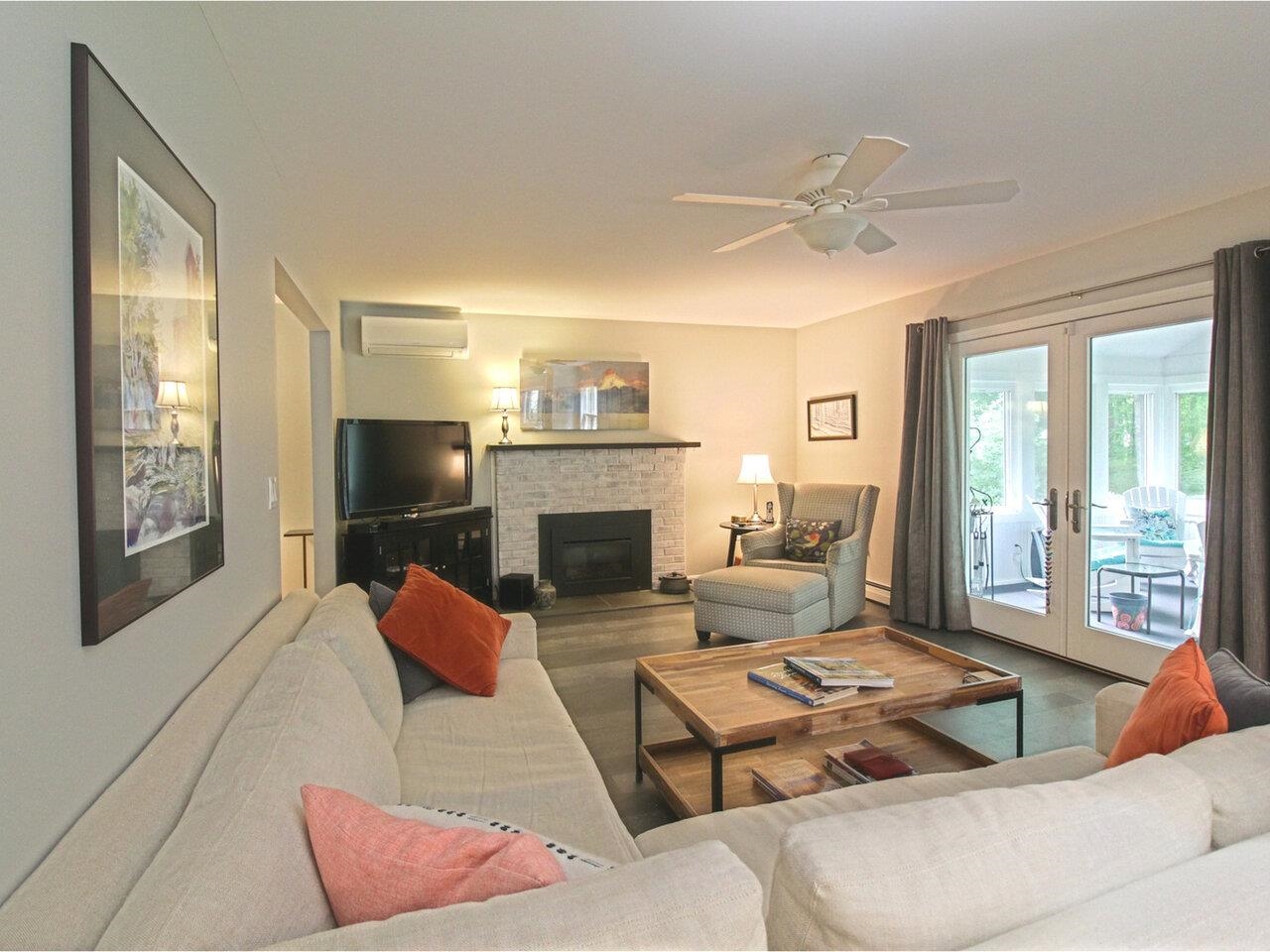 Living Room with Gas Fireplace