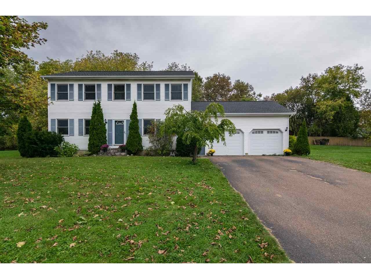 9 Hawthorn Circle