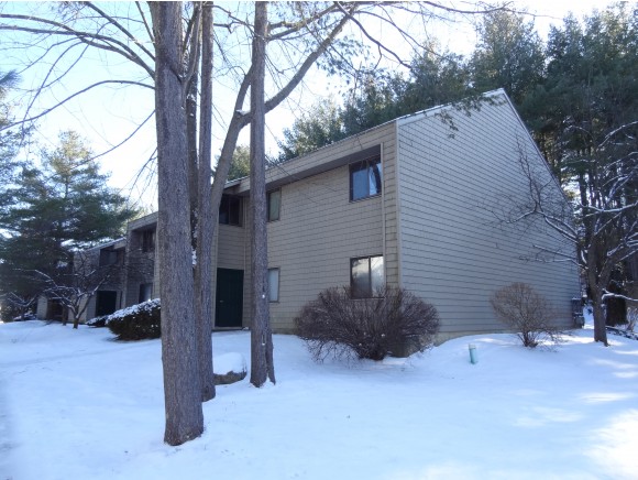 9 Hawthorne Circle, Unit 9