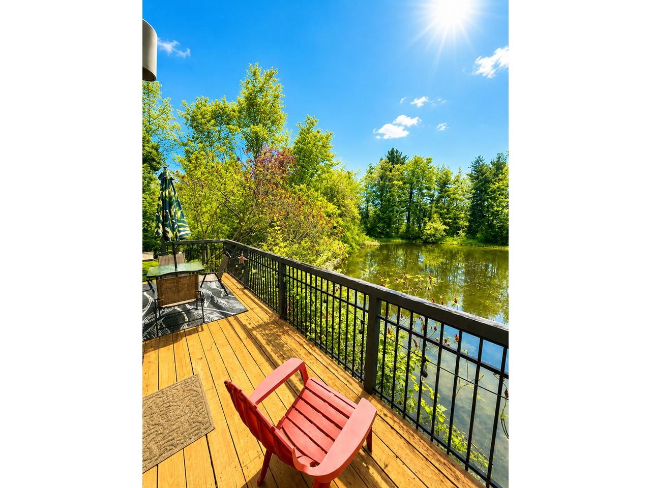 9 Lake Forest Drive, Burlington