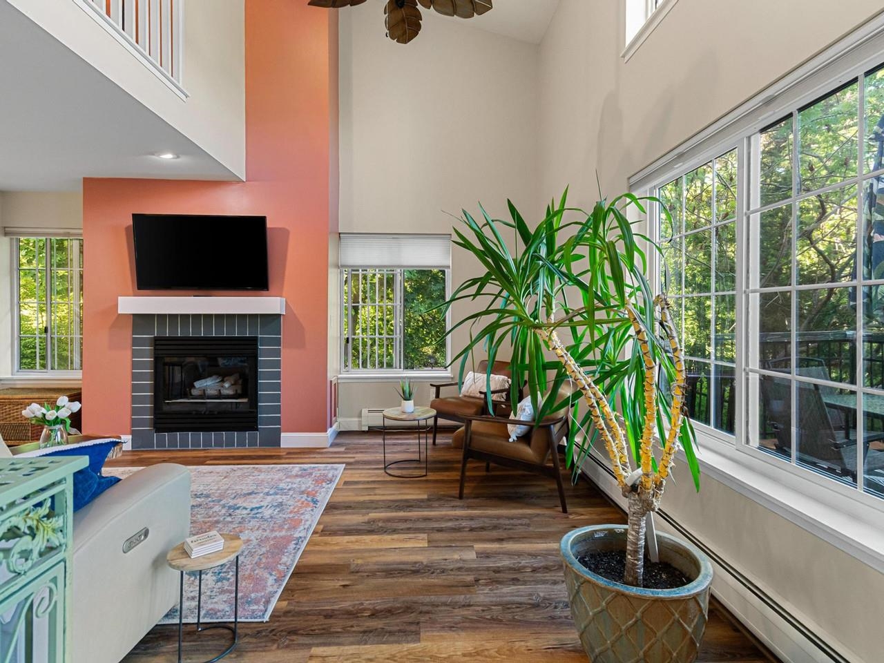 9 Lake Forest Drive