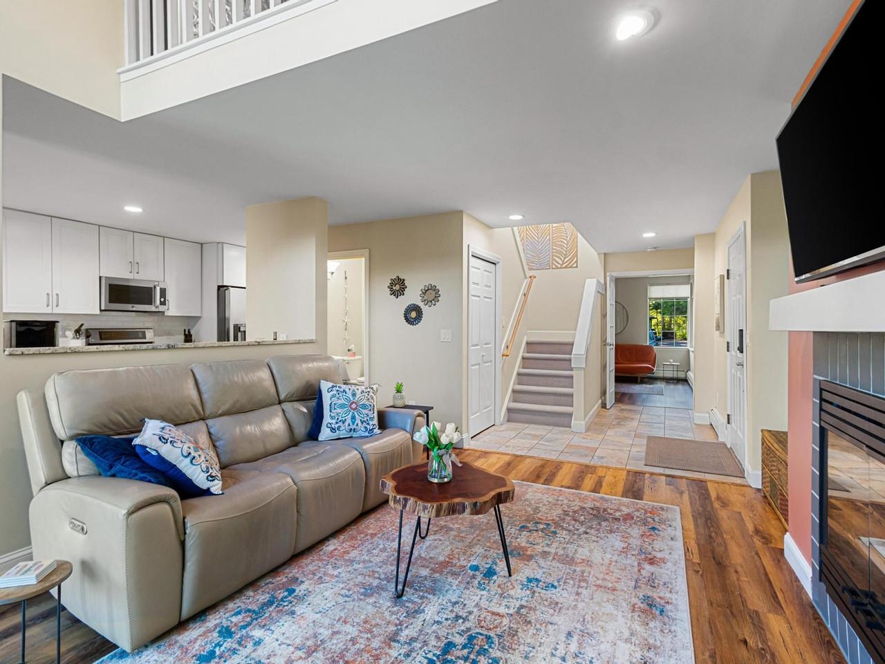 9 Lake Forest Drive