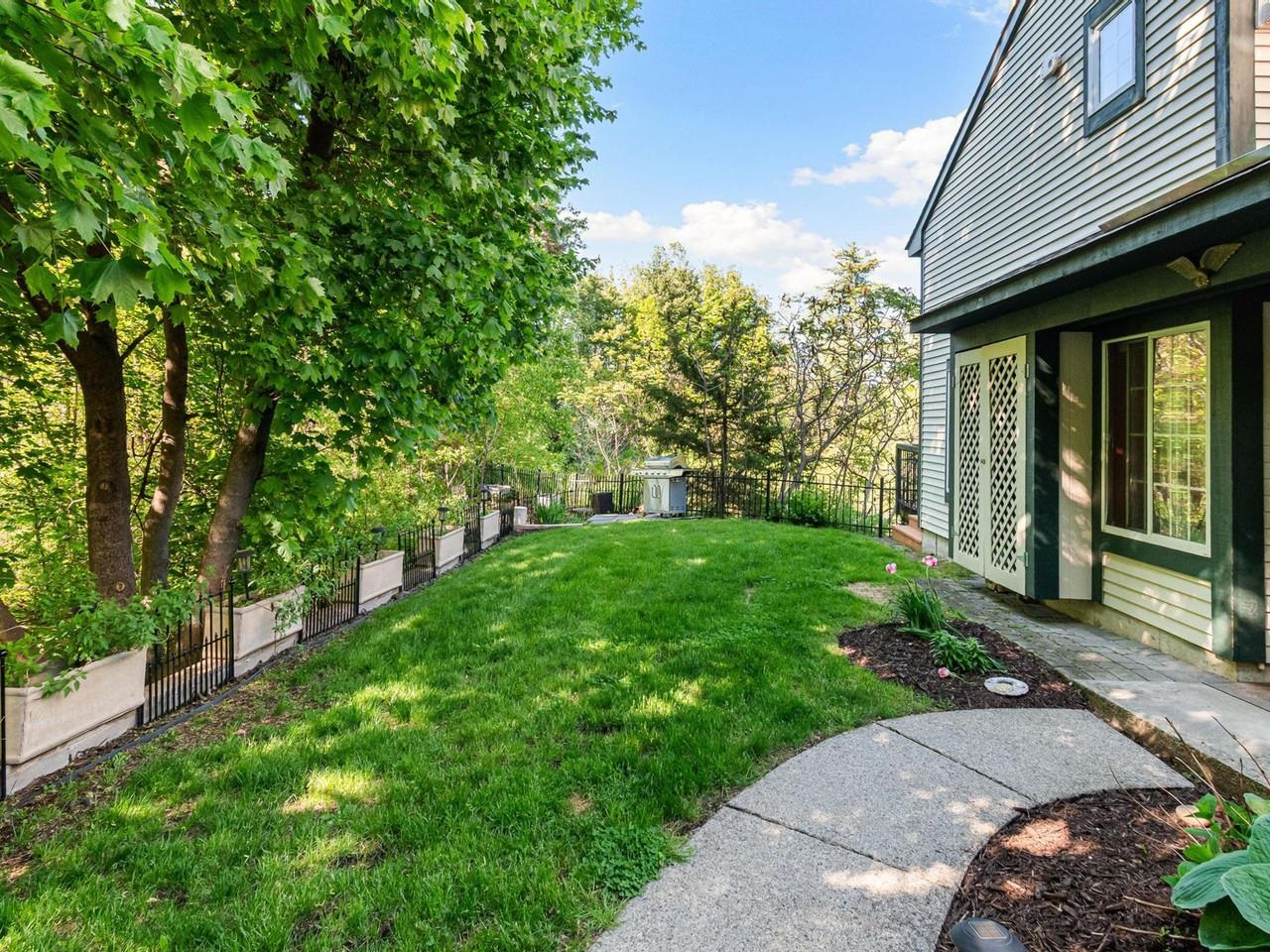 9 Lake Forest Drive