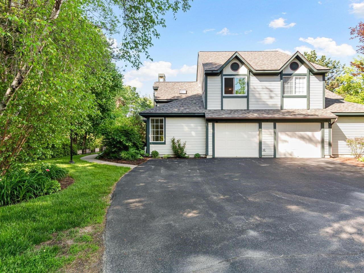 9 Lake Forest Drive