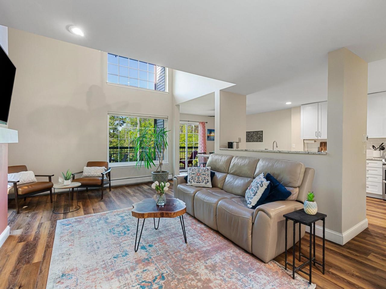 9 Lake Forest Drive