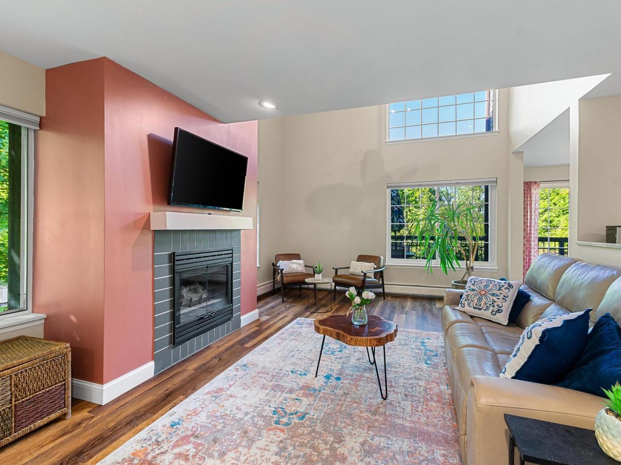 9 Lake Forest Drive
