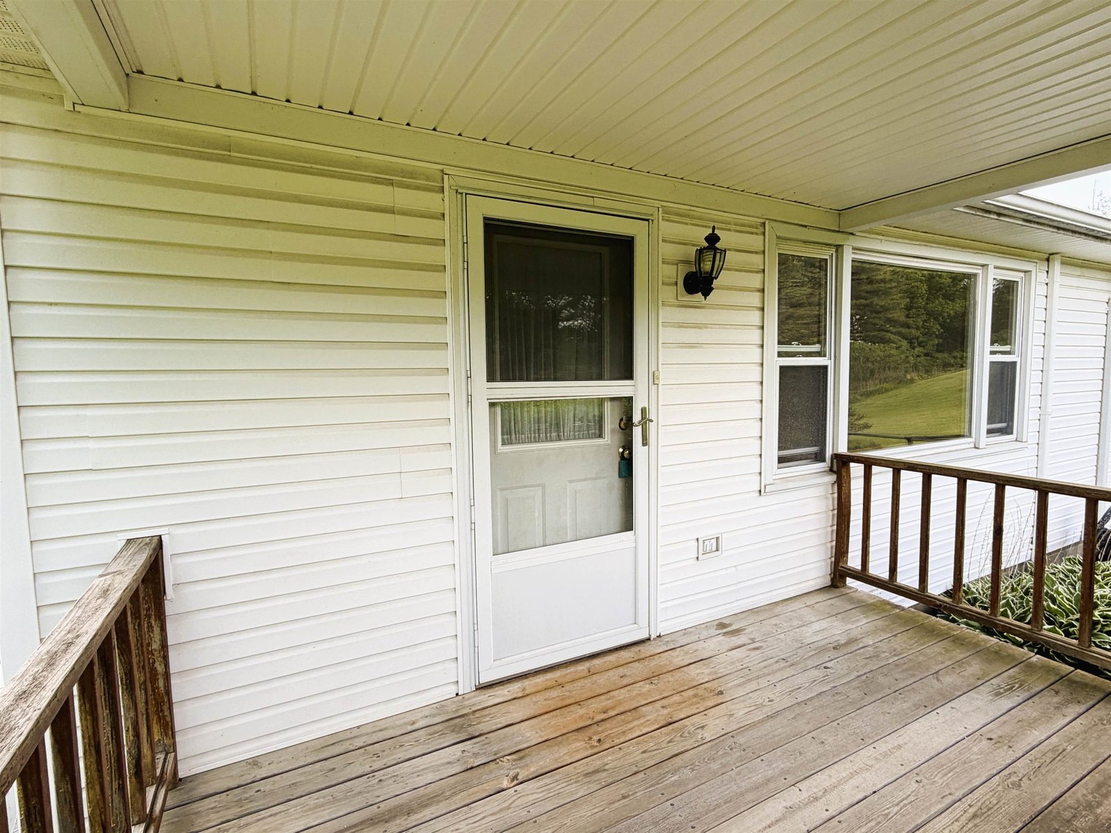 Entry into Kitchen from Back Entry