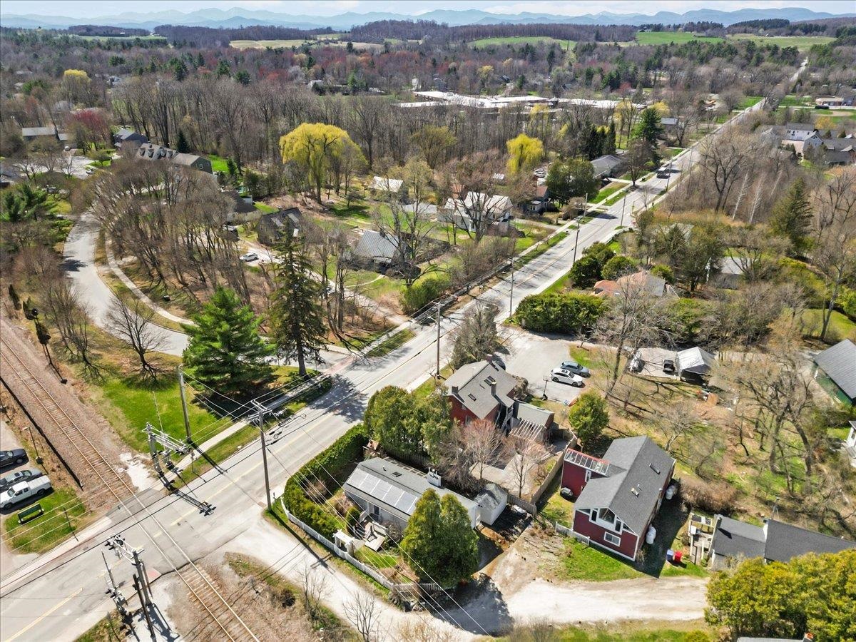 9 Railroad Lane