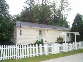 9 Railroad Ln