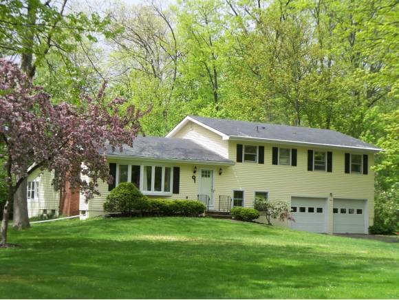 9 Rustic Dr
