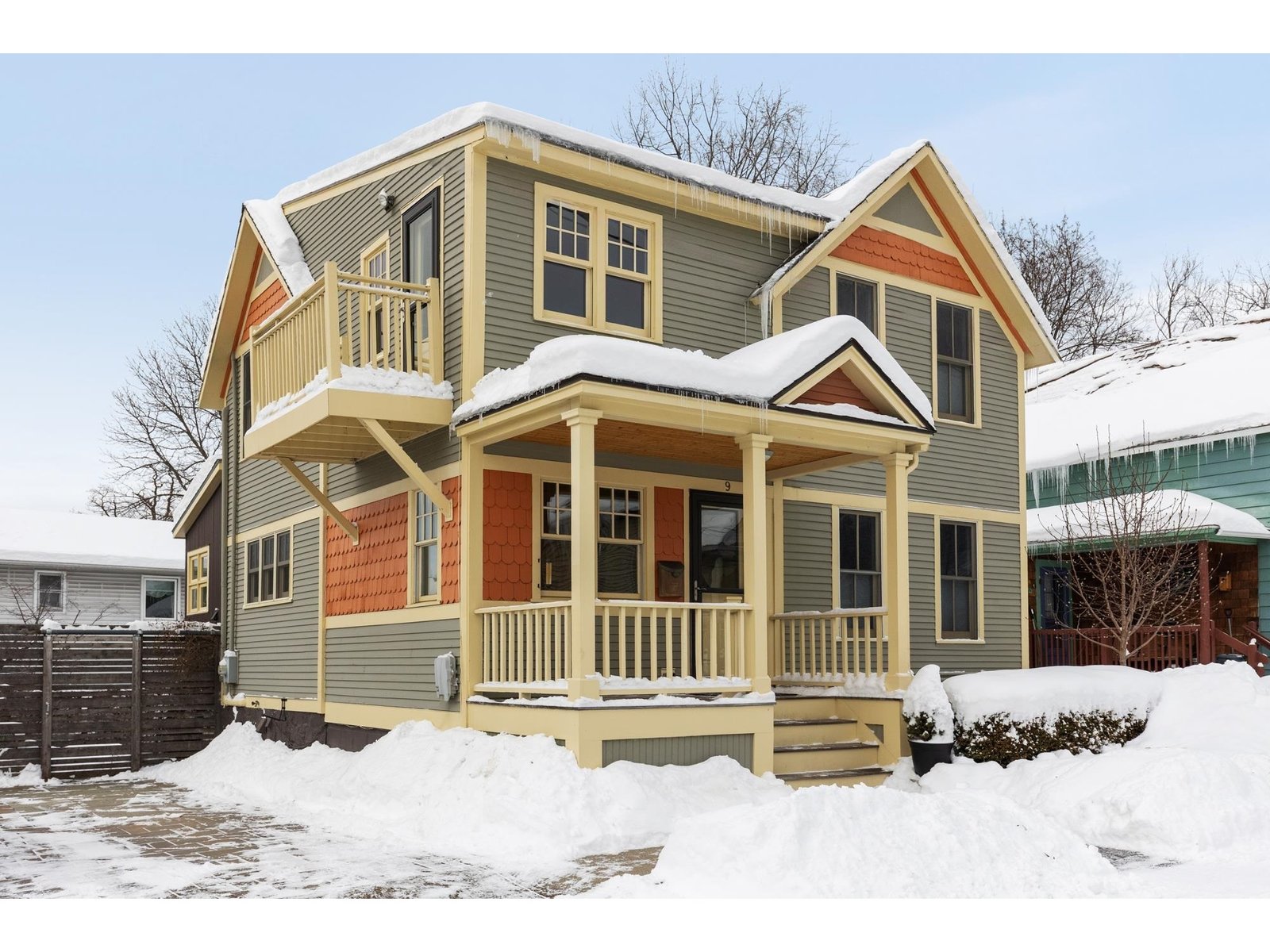 9 Spruce Court