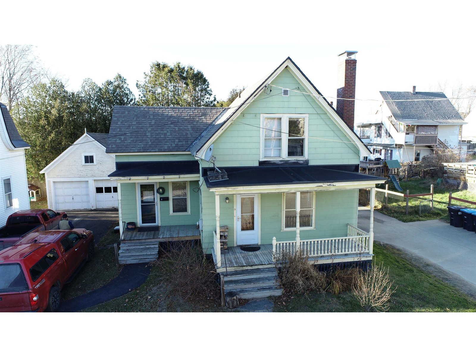 9 Trow Avenue