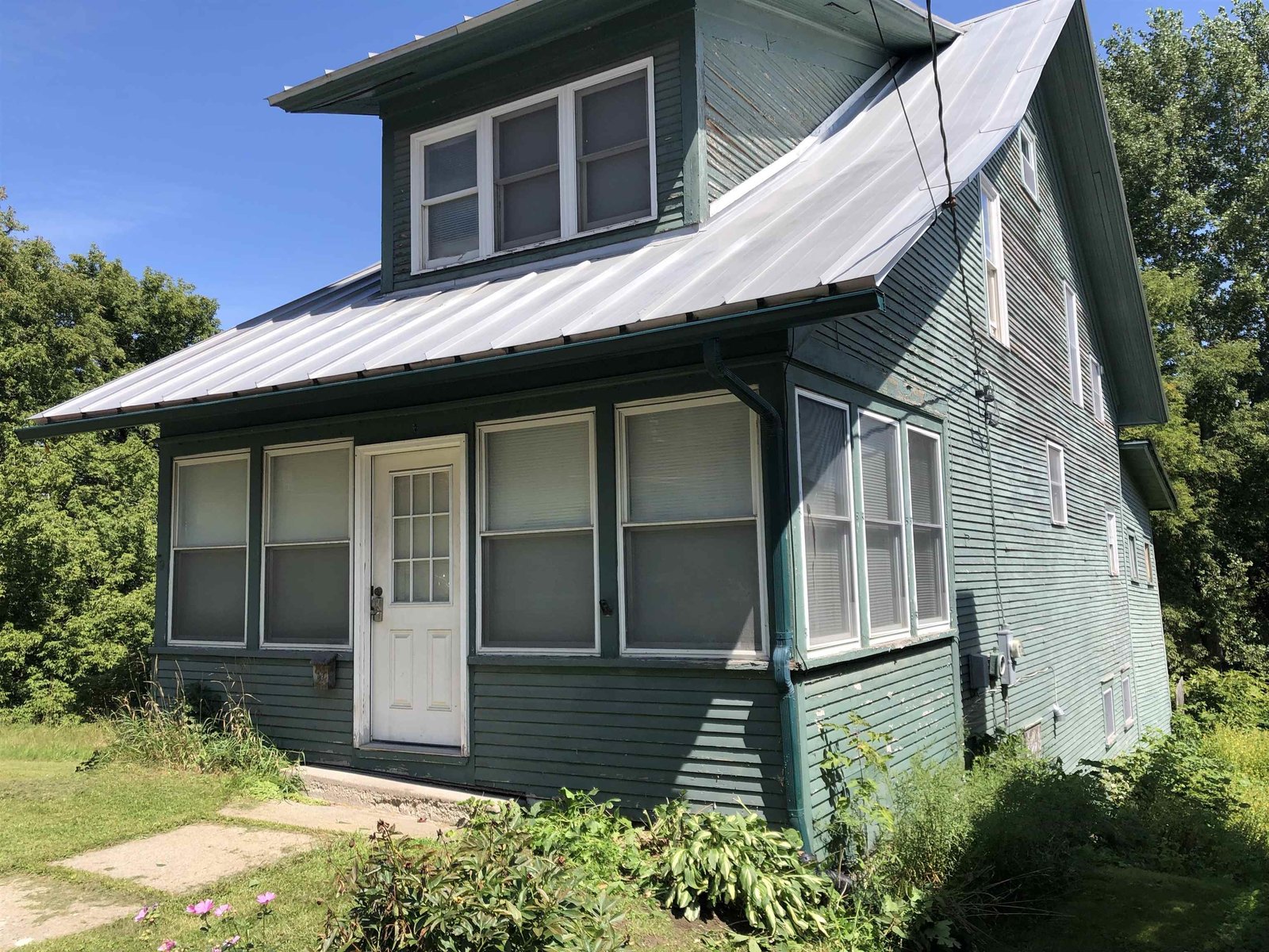 9 Troy Street