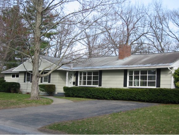 9 Warner Ave