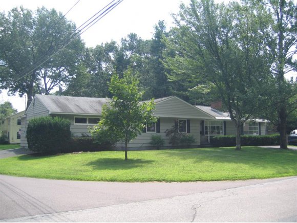 9 Warner Ave