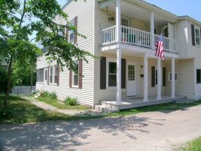 9 West ST, Unit B