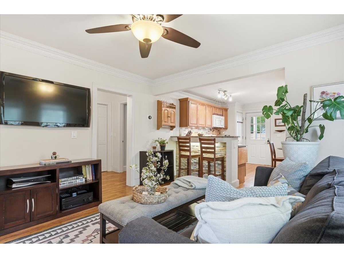 9 West Street, Unit B
