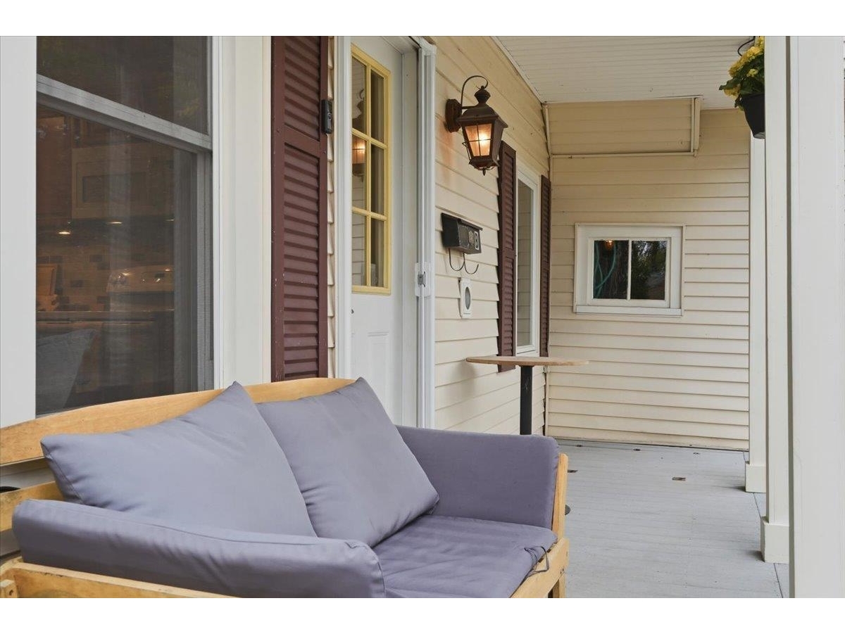 9 West Street, Unit B