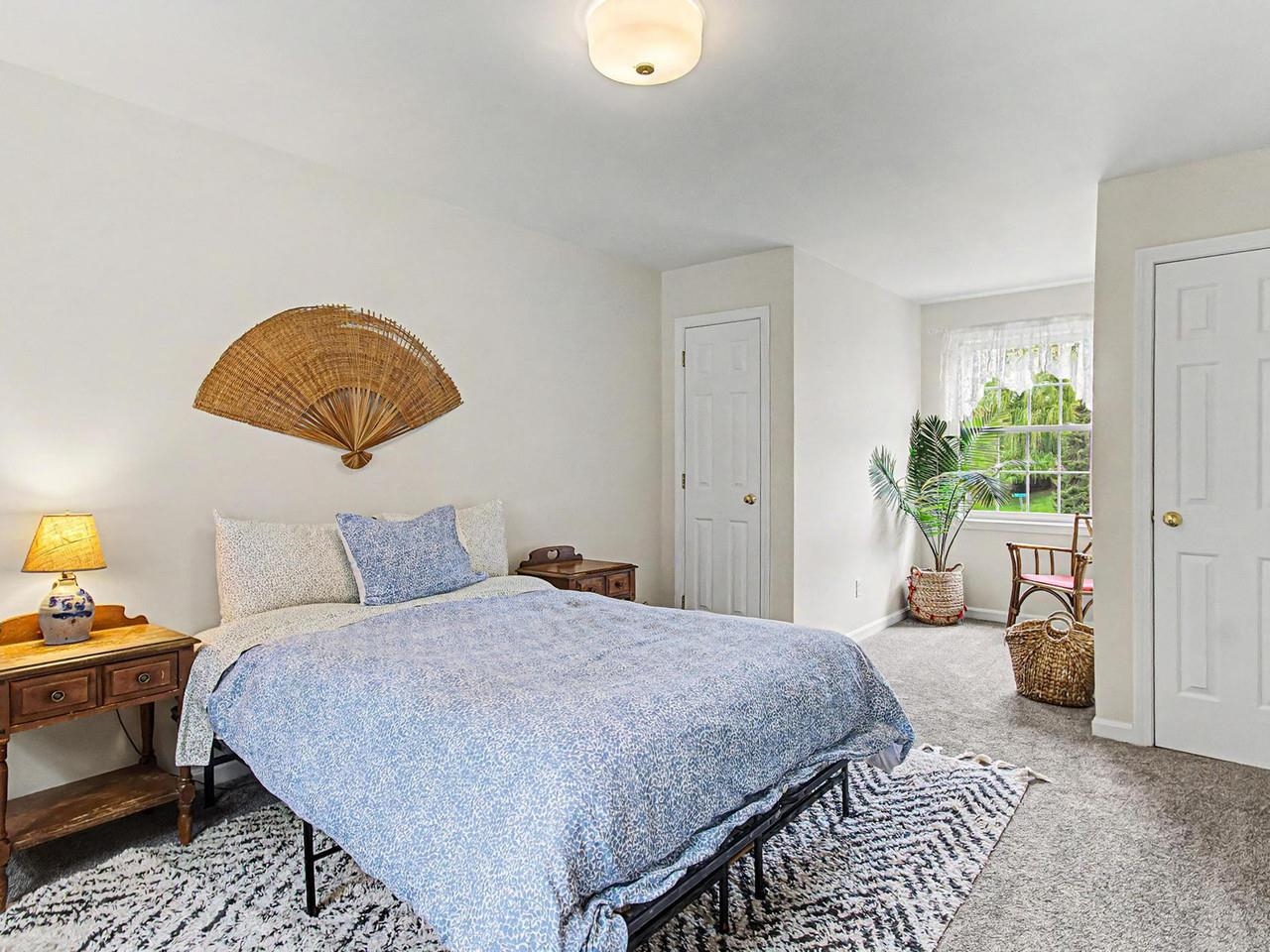 9 White Lilac Way