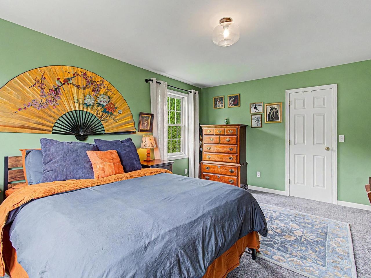 9 White Lilac Way