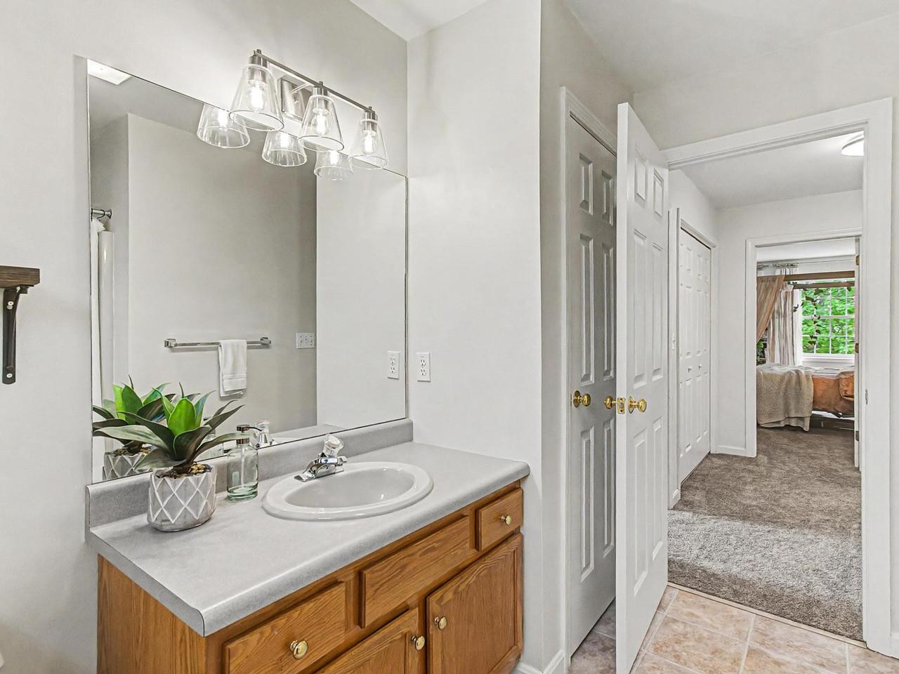 9 White Lilac Way