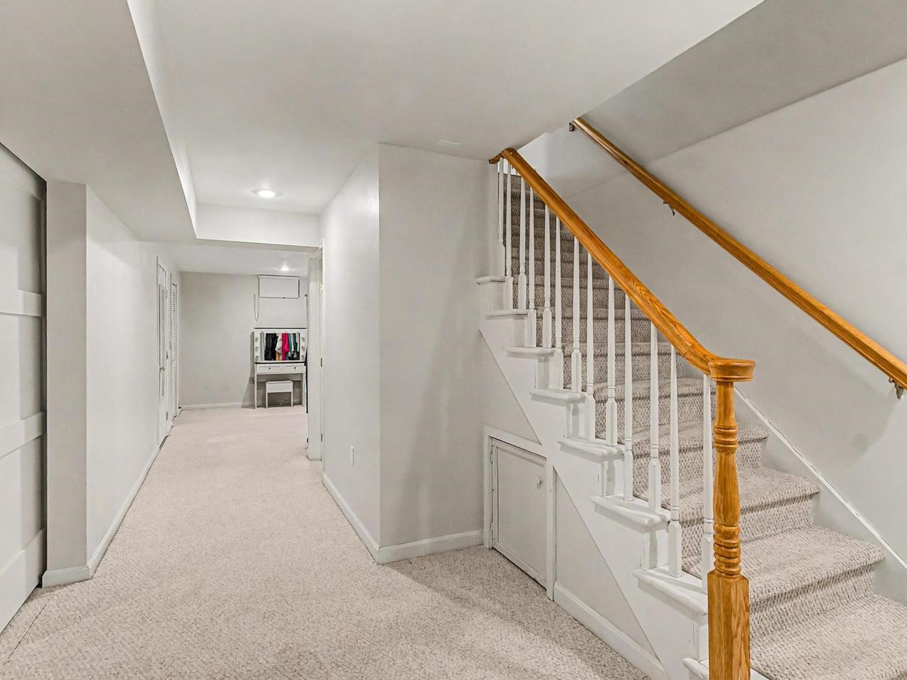 9 White Lilac Way