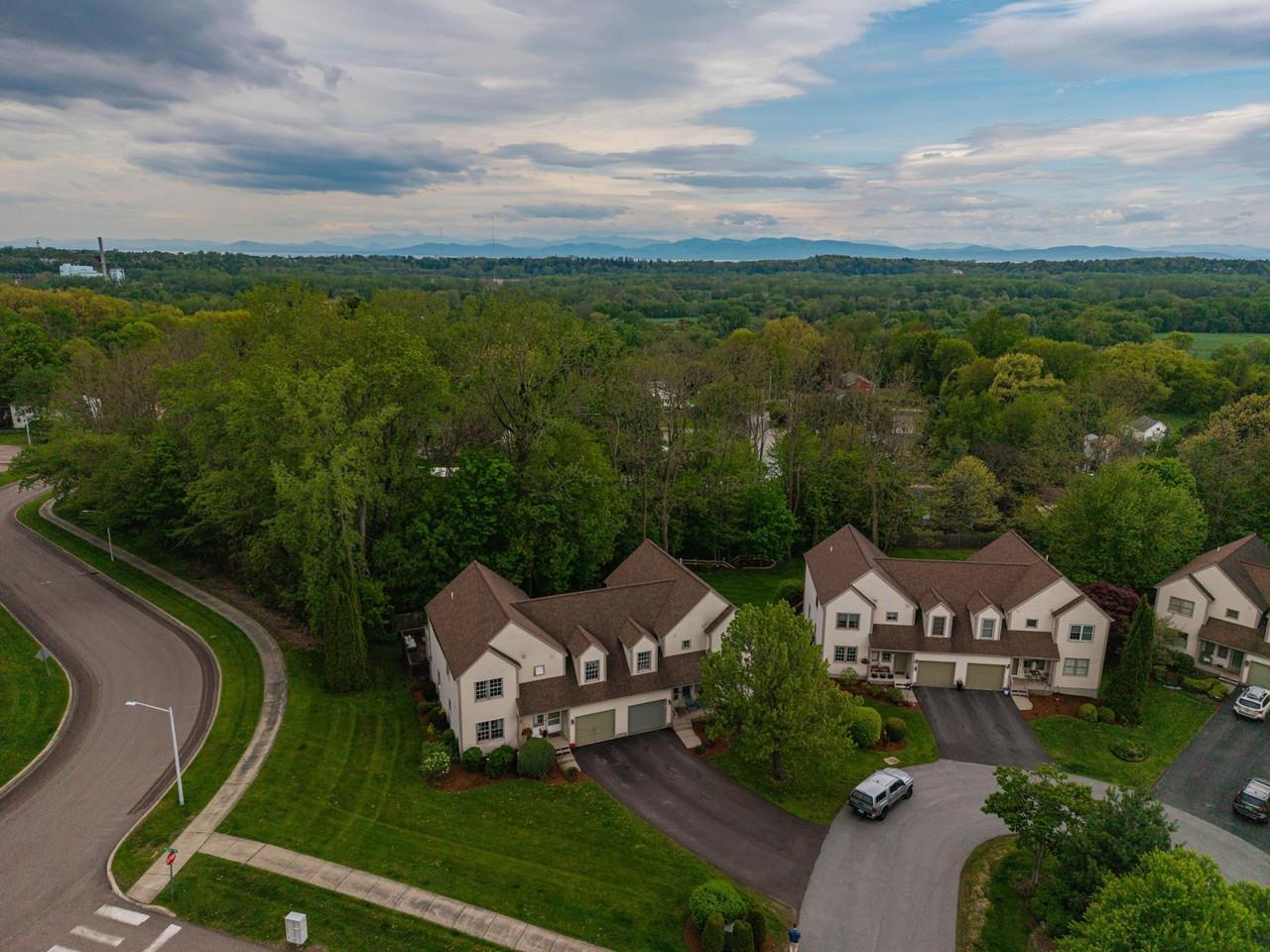 9 White Lilac Way