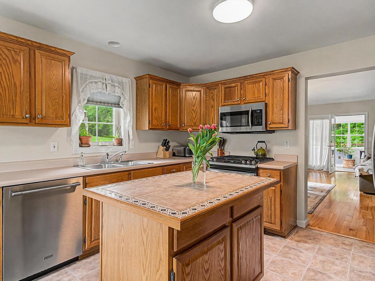 9 White Lilac Way