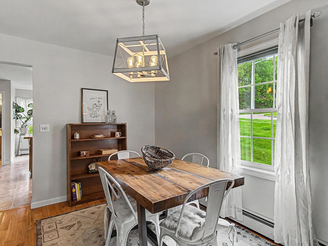 9 White Lilac Way