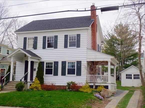 90 Caroline Street