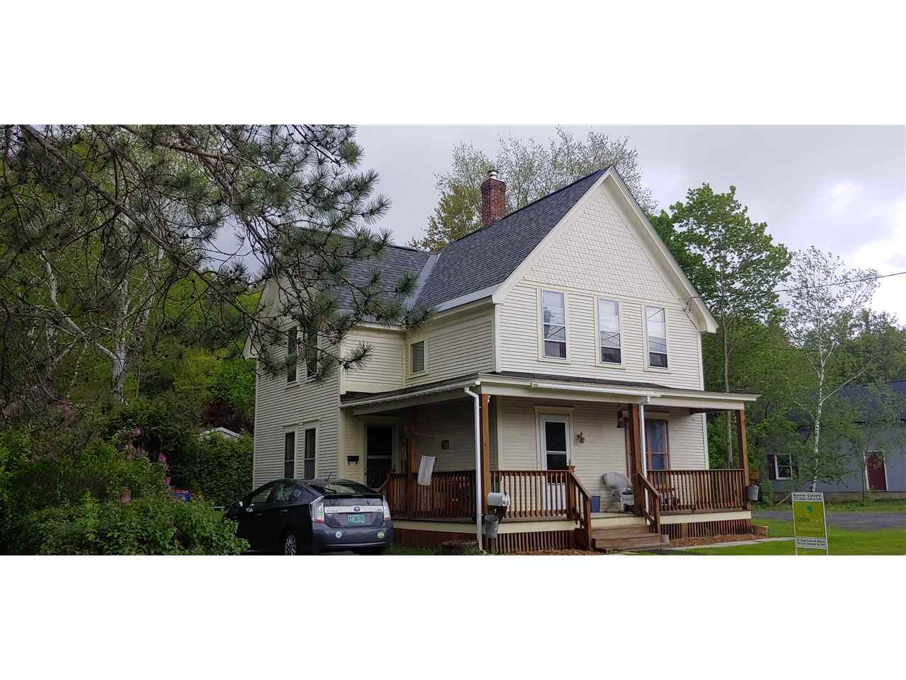 90 Circle Street