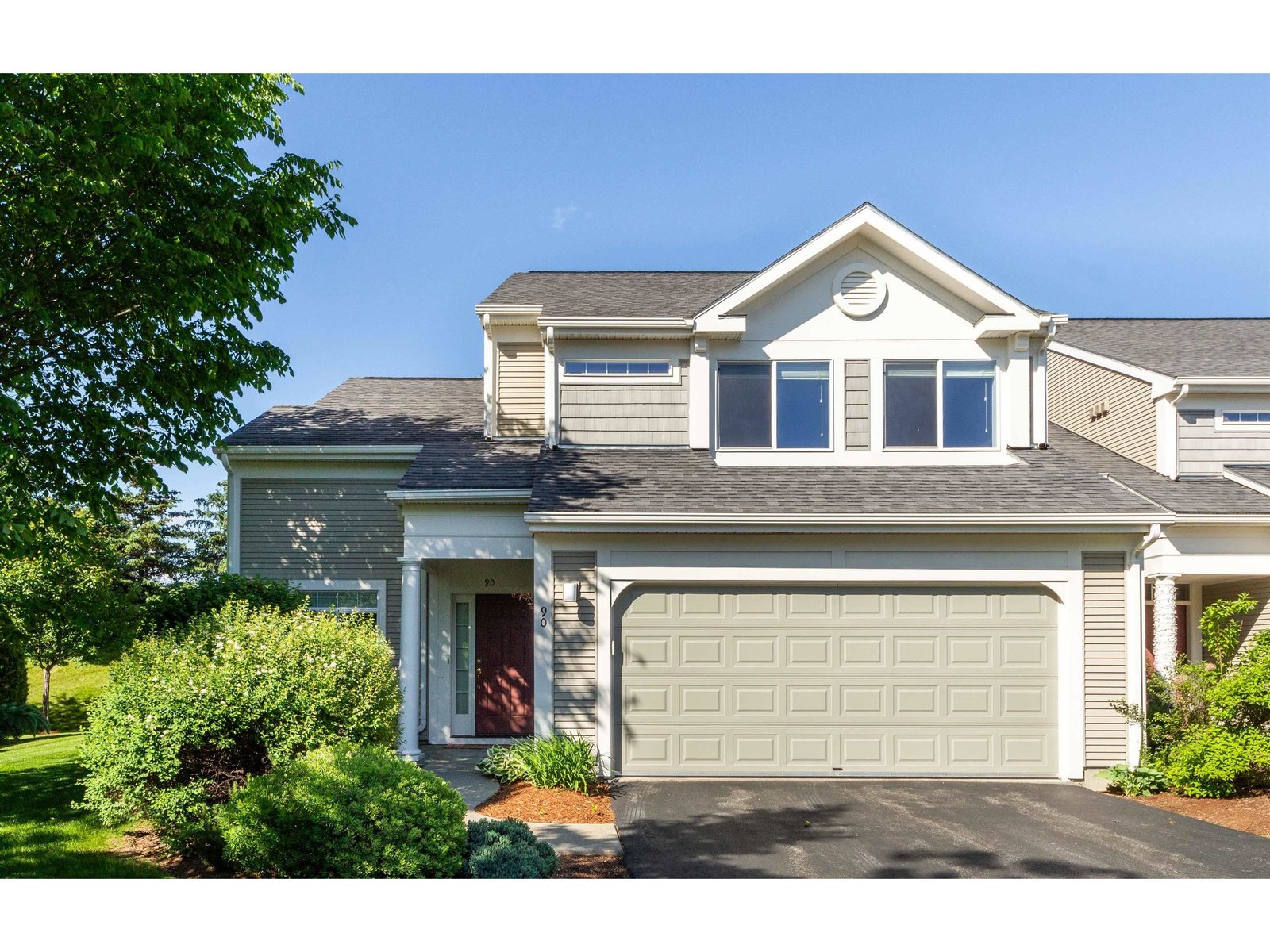 90 Hummingbird Lane