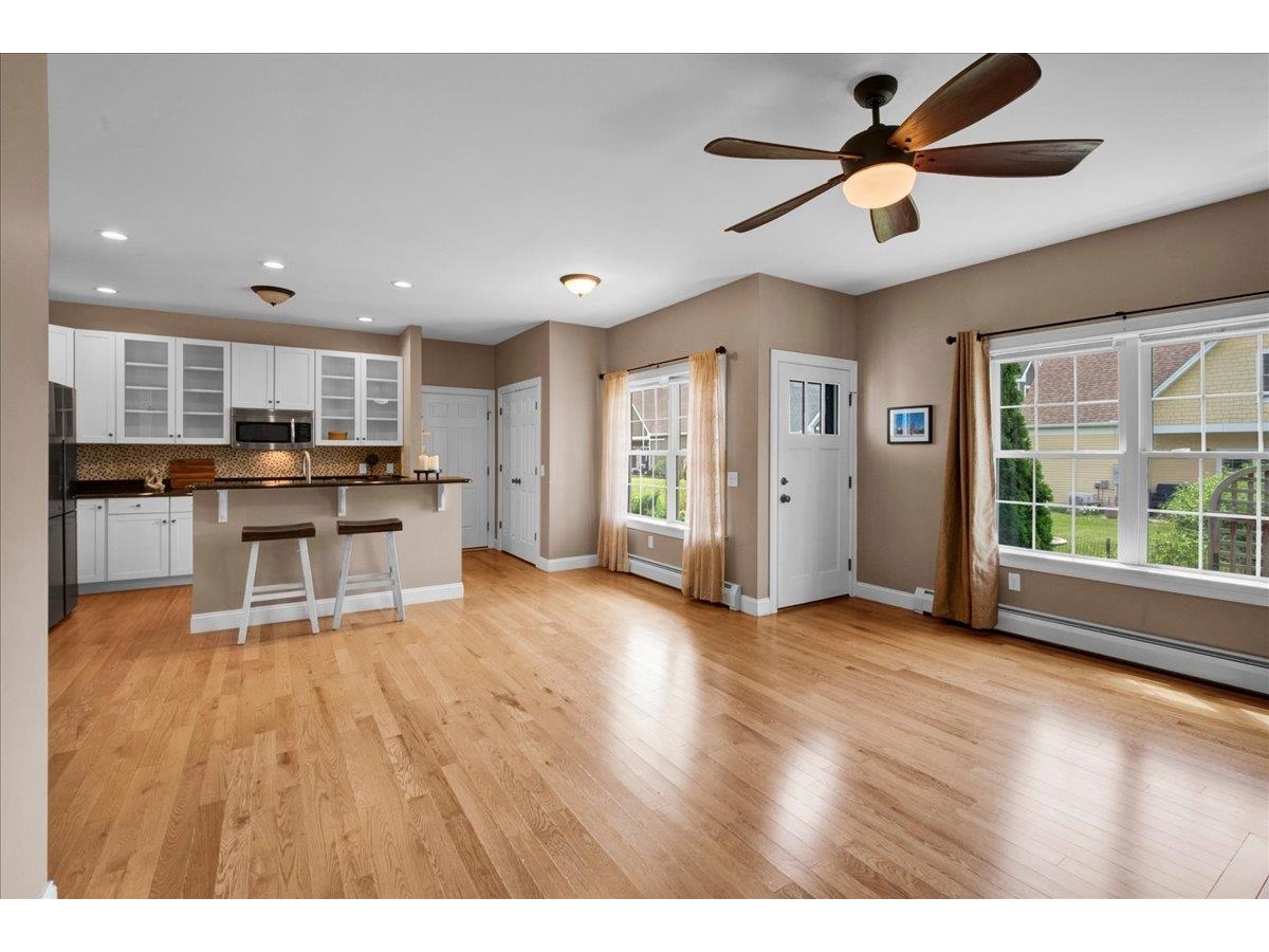 Living/Kitchen
